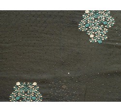 Šifony - černý šifon 9957 s perličkami smaragdový květ