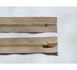 Galanterie - kovový zip 16 cm béžový