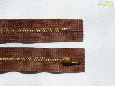 kovový zip 16 cm kaštanový