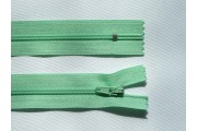 zip spirálový 18cm zelenkavý