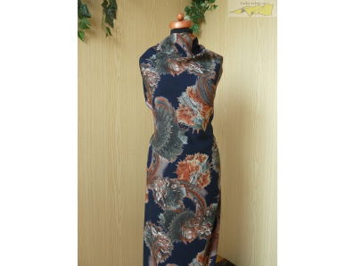 tmavě modrá viskóza 2050 hnědý květovaný vzor