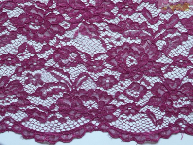 krajka 2557 purpurová
