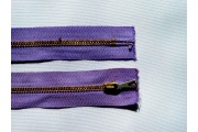 kovový zip 20 cm tmavě fialový
