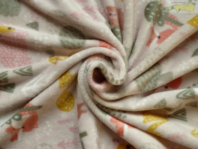 béžový coral fleece lesní motiv