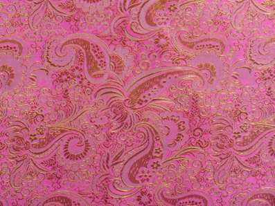 brokát 4004 růžový zlatá výšivka