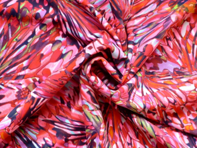 červená plavkovina iris se vzorem