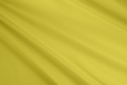 žlutá viskózová šatovka