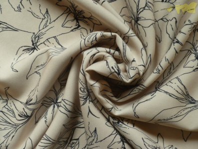 béžová šatovka 3277 s květinovým vzorem