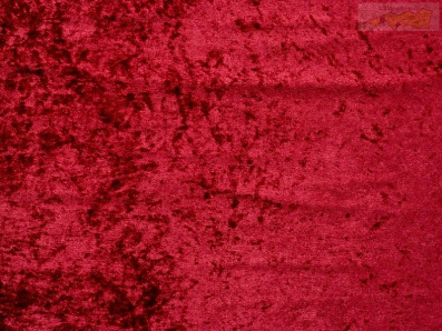 velur 83 vínový