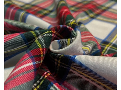 smetanová kostýmovka červeno zelená kostka