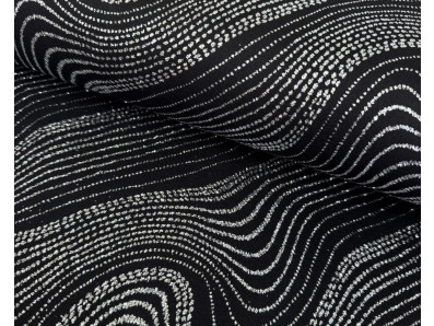 černá společenská látka s kamínky