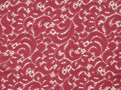 vínová elastická krajka Verona