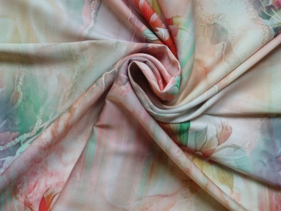 růžová hedvábná šatovka 2453 s květy