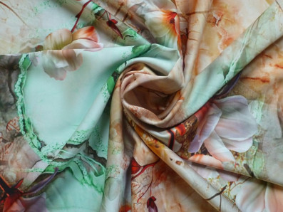 zelená hedvábná šatovka 2477 s magnóliemi