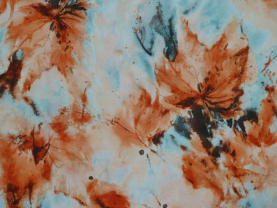 hedvábná šatovka 2529 oranžové listy