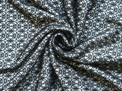 černá podšitá krajka 9659