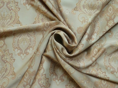 hedvábí 3321 v béžovém odstínu s kašmírovým vzorem