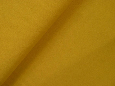 úplet 3340 ve žloutkové barvě