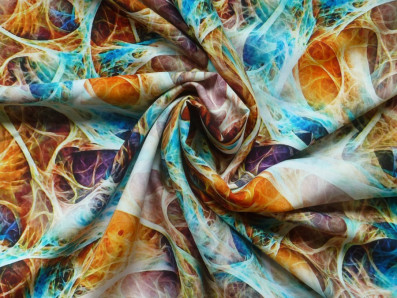 medová viskózová šatovka 3410 abstraktní vzor