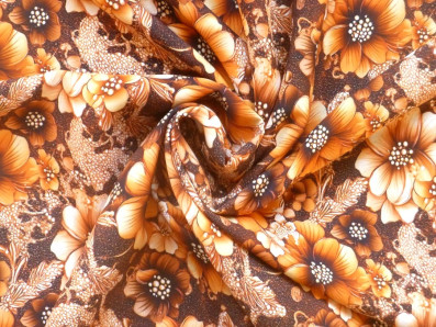 karamelová viskózová šatovka 3417 s květy