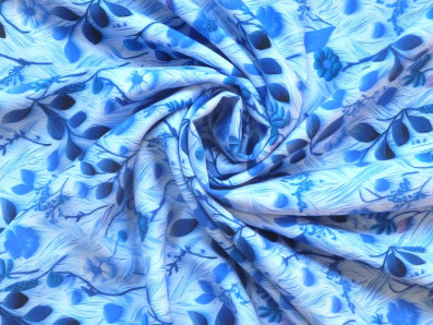viskózová šatovka 3421 kobaltově modrý květinový motiv